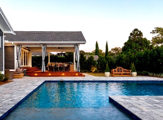 Pool House - Transitional Pool